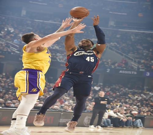 激战之夜,国足,逆境拼搏,B体育,B,SPORTS,B体育官网,B体育官网,B体育下载,B体育APP