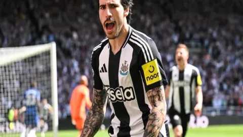 中国U22男足盐城国际赛三连胜夺冠，荣耀加冕