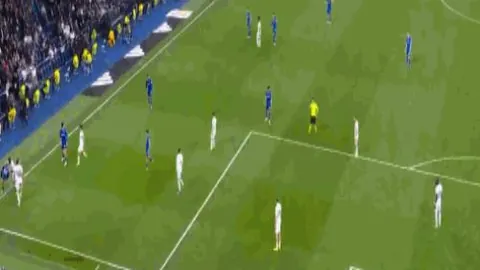 广岛三箭VS横滨水手：联赛首轮巅峰对决，热血对决一触即发